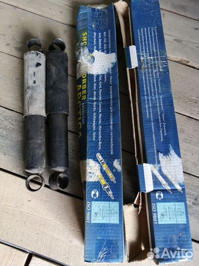 Амортизатор масляный 3302