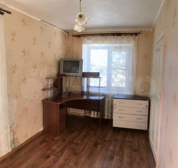 2-к. квартира, 40 м², 2/4 эт.