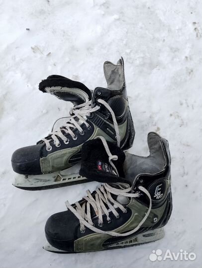 Коньки хоккейные ccm