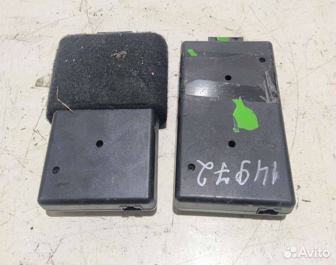 iPod interface B67824252