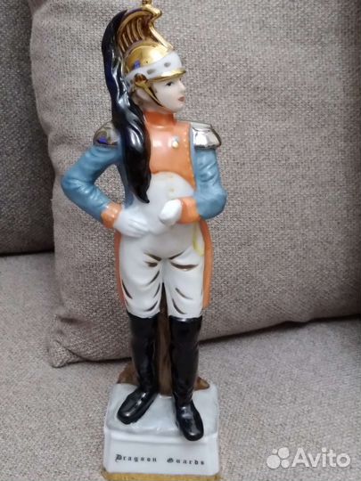 Фарфоровые статуэтки