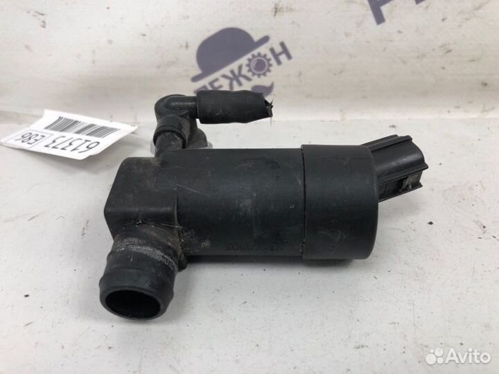 Моторчик бачка омывателя Ford Focus хэтчбек 5 дв