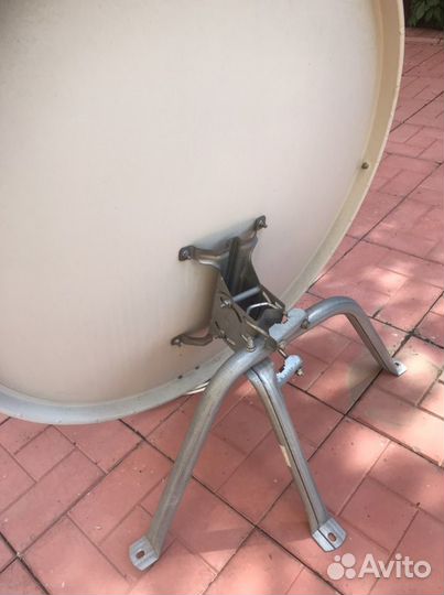 Антенна спутниковая