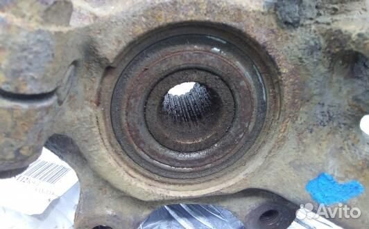 Ступица передняя левая renault kangoo 1 (2ST12K901