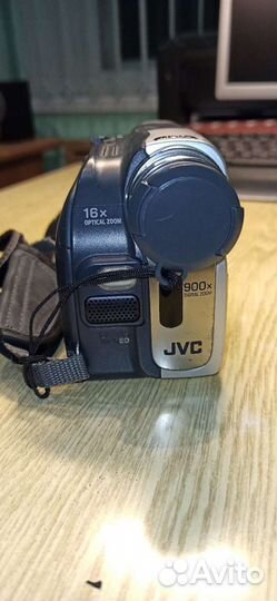 Цифровая видеокамера JVC mini DV