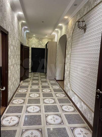 Дом 200 м² на участке 5 сот.