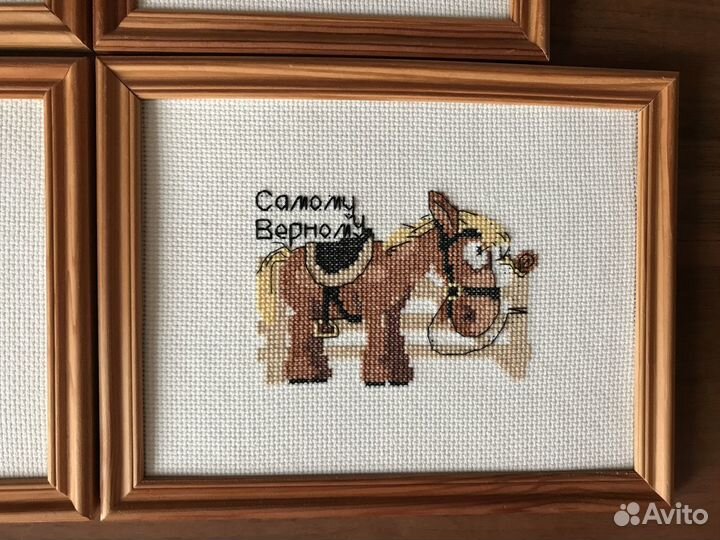 Вышивка крестом готовая. Вышивка в рамке