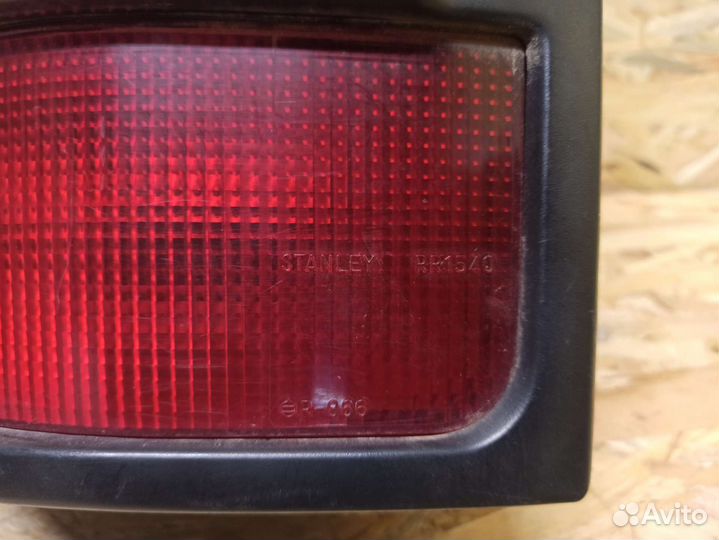 Фонарь Mitsubishi Pajero 2 левый