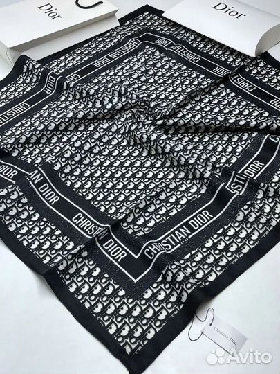 Платок Christian Dior