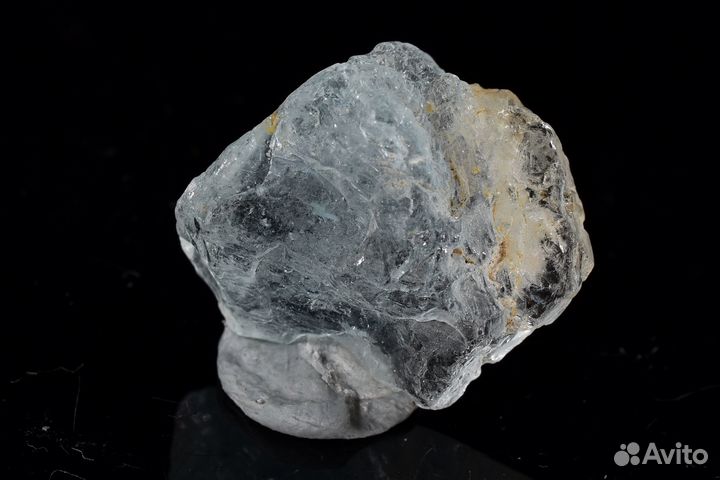 Голубой топаз. Лот №268