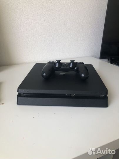 Sony PS4 slim