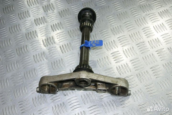 Траверса нижняя Suzuki Bandit 250-1