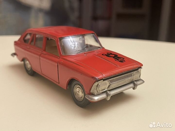 Модель Иж комби А-12 1:43 СССР