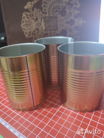 Жестяная банка для консервирования