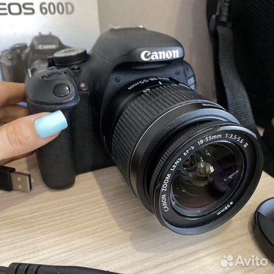 Продам зеркальный фотоаппарат Сanоn еos 600D