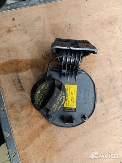 Лючок бензобака Kia Rio 3