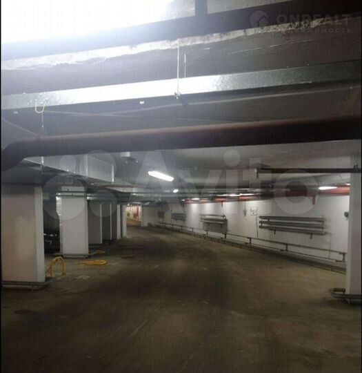 Машиноместо, 14 м²