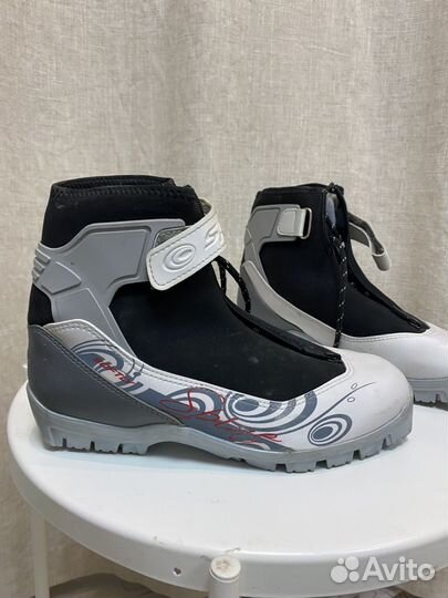 Лыжные ботинки spine X-rider 253/2 SNS