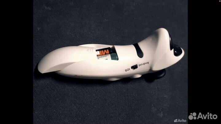 Очки виртуальной реальности с джойстиками