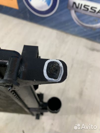 Радиатор охлаждения двигателя основной Nissan alme