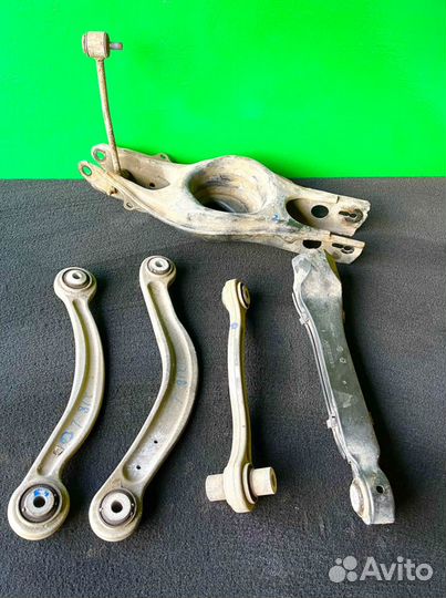 Рычаг задний левый AMG Medcedes W218 E63 CLS63 AMG