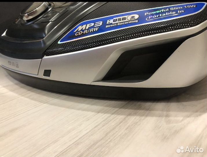 Магнитола бумбокс с блю ту