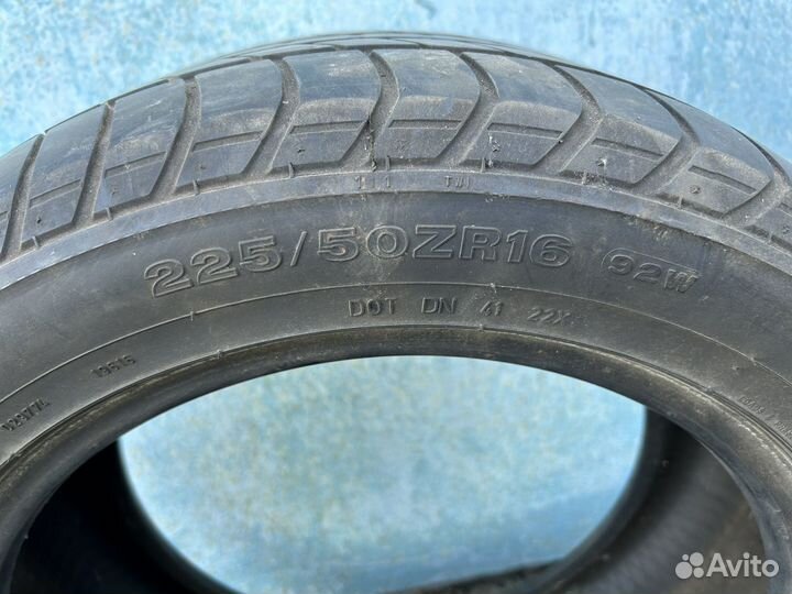 Dunlop SP Sport 2000E 225/50 R16