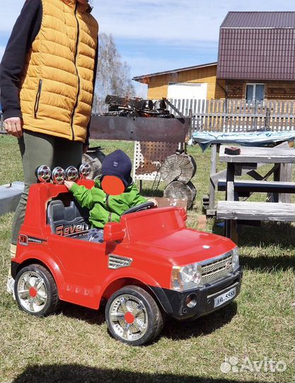 Детский электромобиль