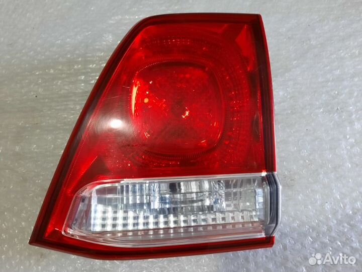 Фонарь задний правый Тoyota Land Cruiser 200