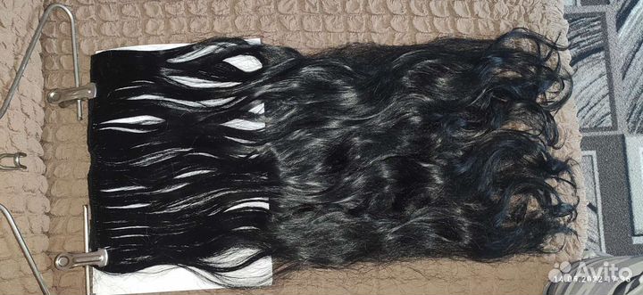 Волосы на заколках