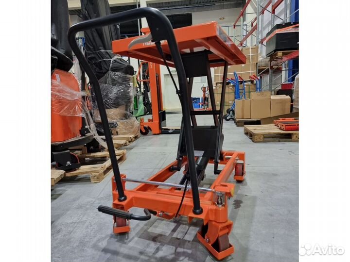 Подъемный стол TF50, в/п 880мм, г/п 500кг