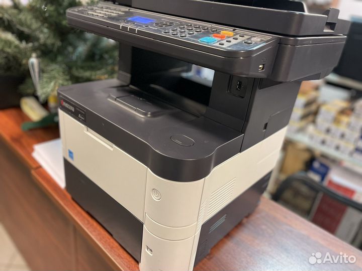 Мфу лазерный Kyocera Ecosys M3040dn (274554)