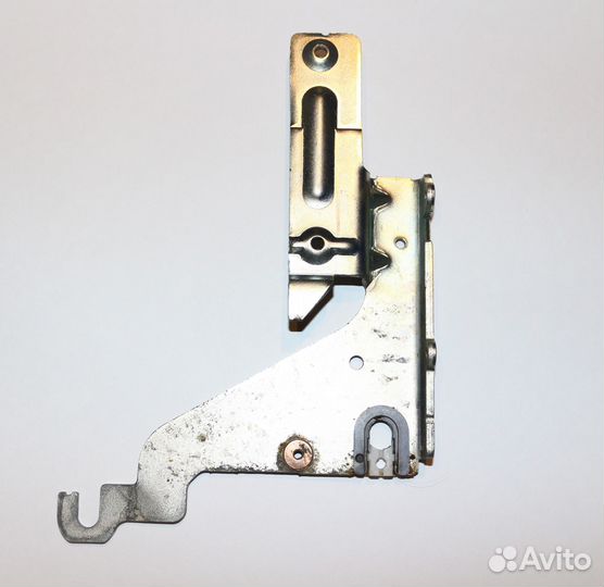 Петля (шарнир двери) правая пмм Bosch 263119