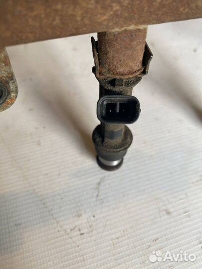 Рейка топливная (рампа) Chevrolet Lanos