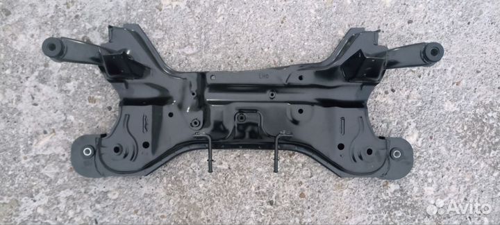 Передний подрамник Hyundai Getz 2005-2011 г.в