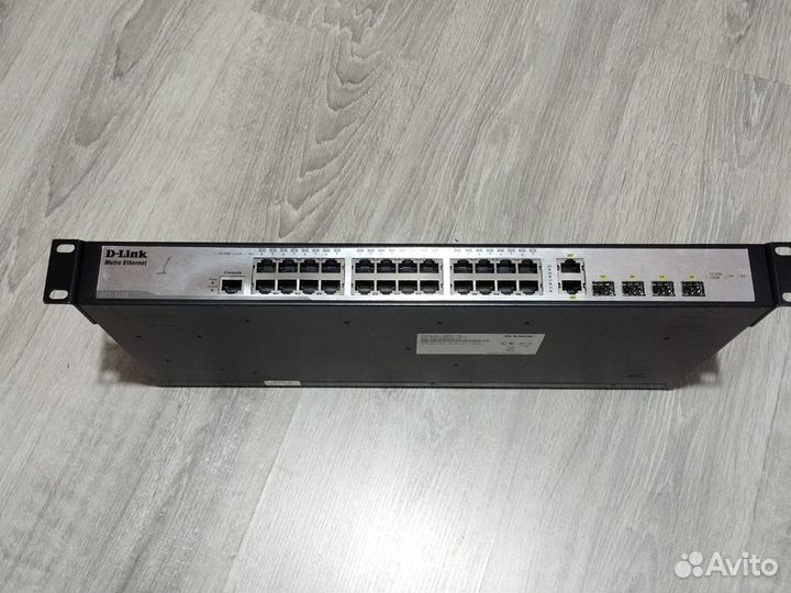 Коммутатор D-Link DES-1228. Цена за 4шт