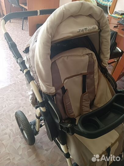 Прогулочная коляска