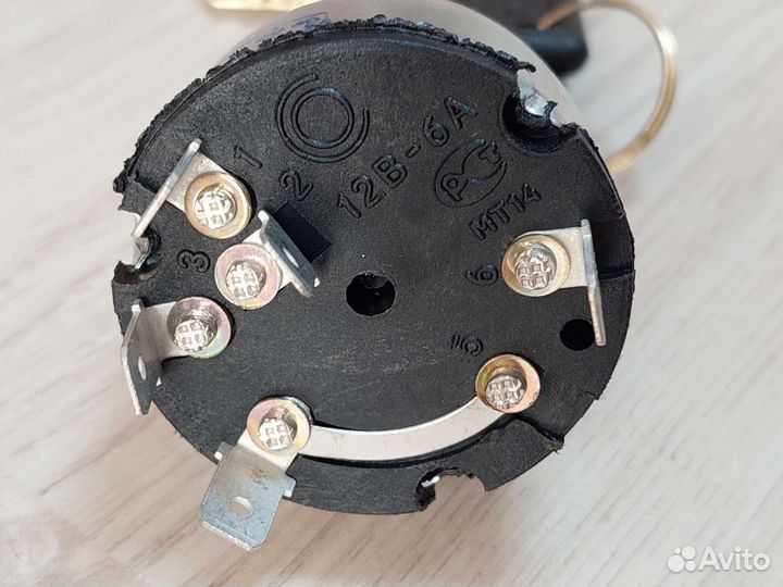 Замок зажигания иж с кронштейном