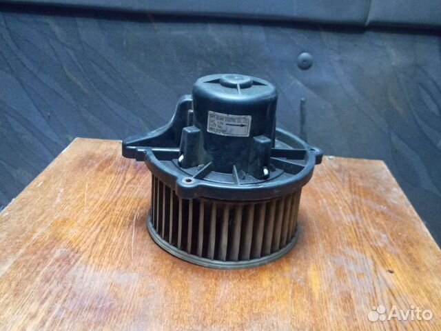 Моторчик отопителя Kia Magentis 1 поколения