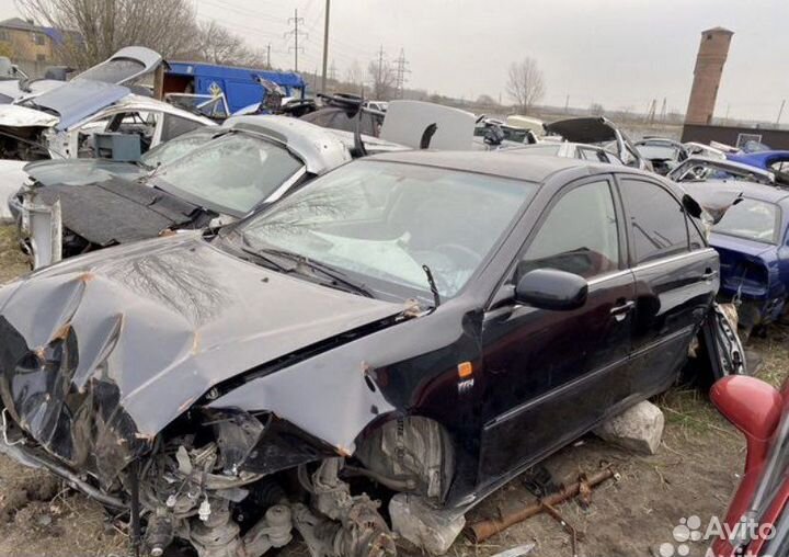 В разборе Тоета Камри V40 V30