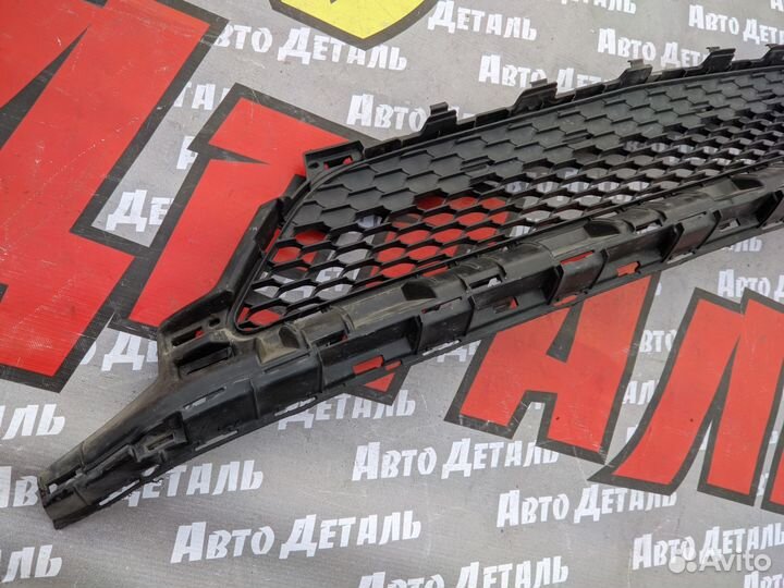 Решетка переднего бампера Mercedes W205 AMG 2018