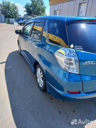 Honda Fit Shuttle 1.3 CVT, 2012, 110 000 км