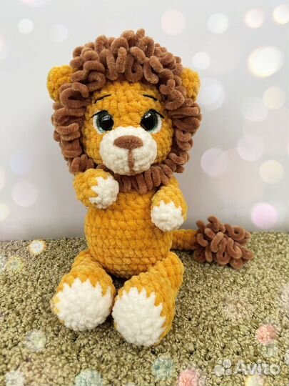 Вязаная игрушка Лев