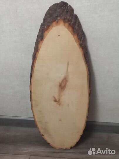 Картина на срезе дерева. Пано