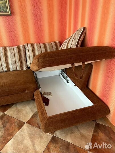 Угловой диван