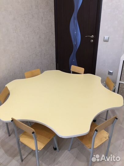Стол для групповых занятий