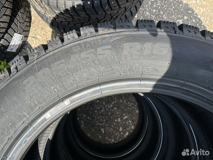 Pirelli Formula Ice 205/55 R16 91T