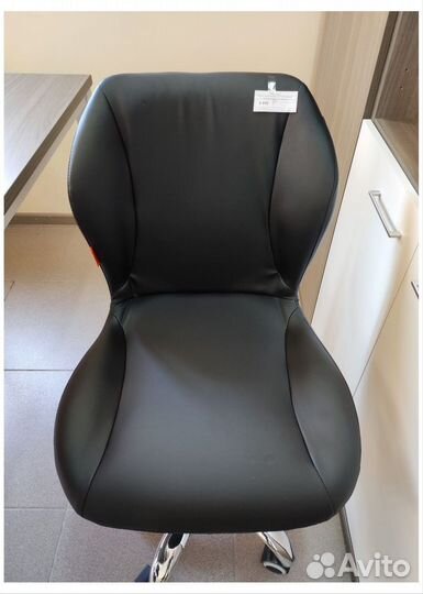 Кресло офисное