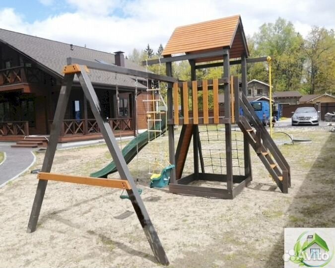 Детская площадка для лета и зимы