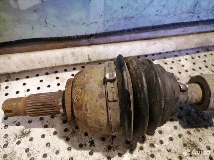 Привод передний правый Rover 75